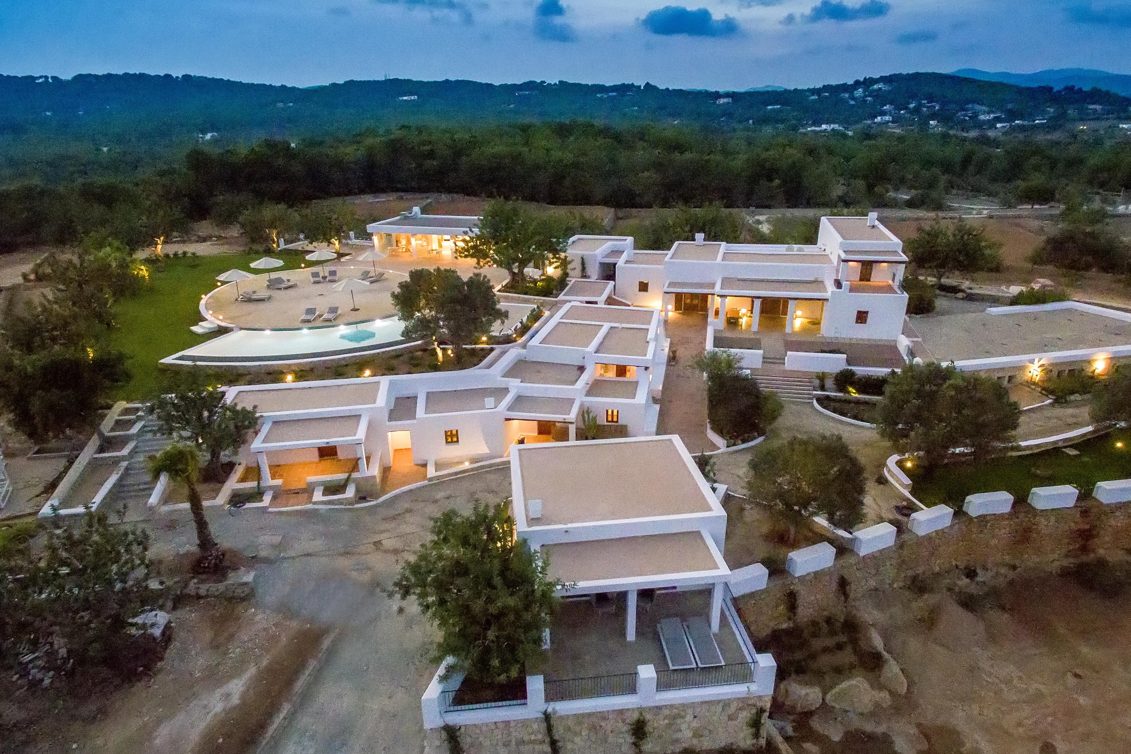 Agroturismo Can Toni Xumeu Hotel Cala Llonga  Exterior photo